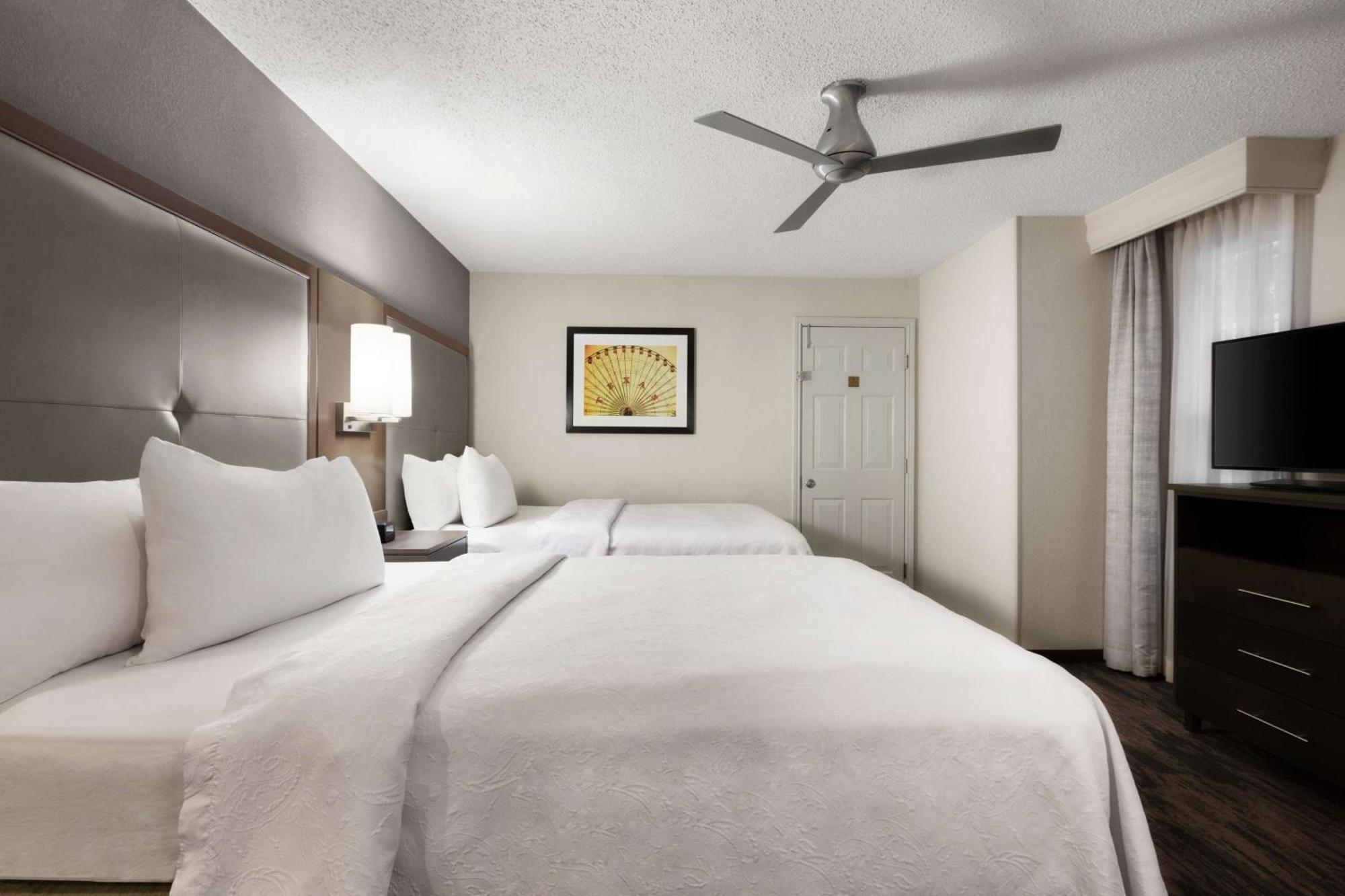 Addison Suites Eksteriør billede