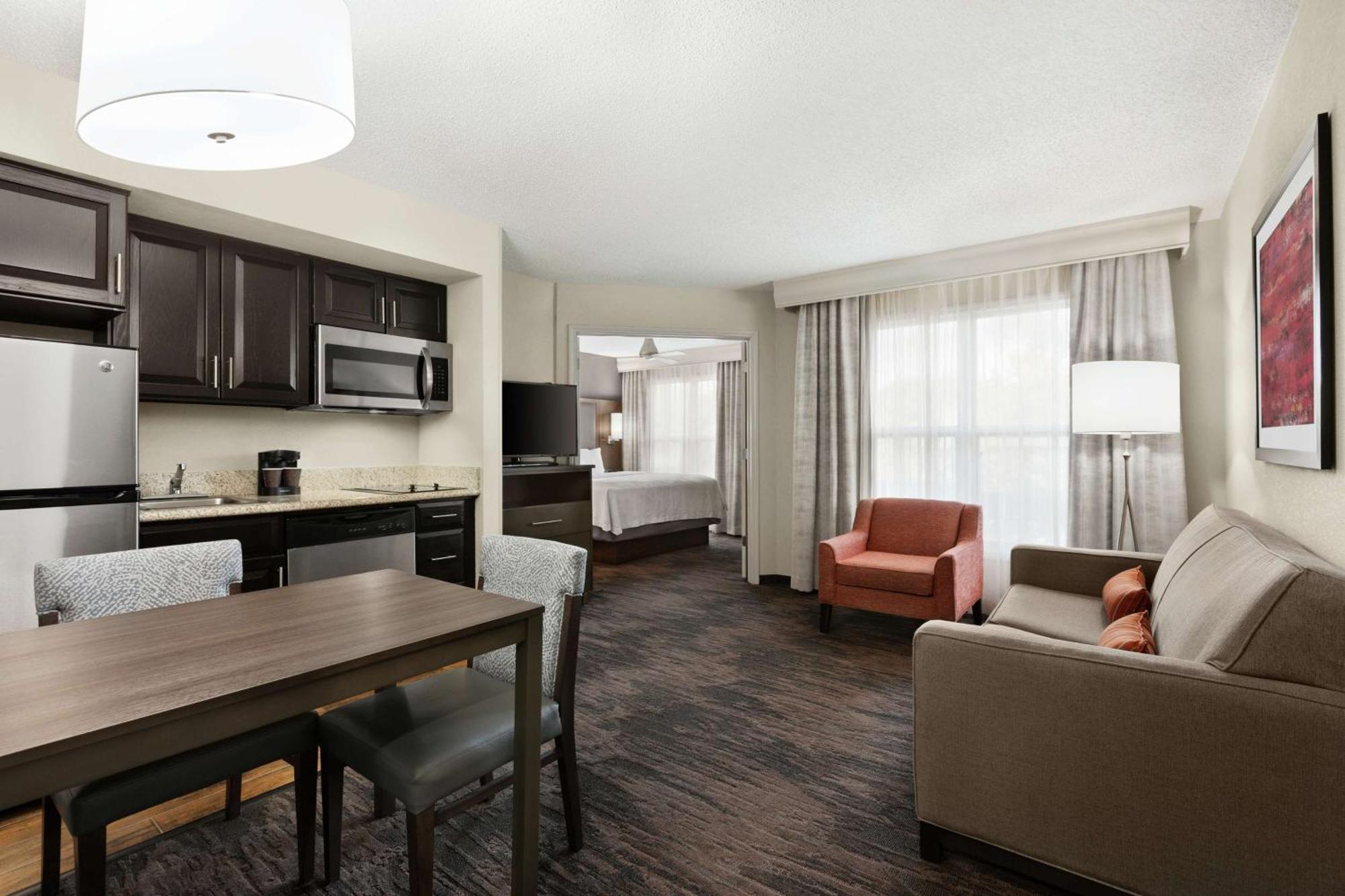 Addison Suites Eksteriør billede