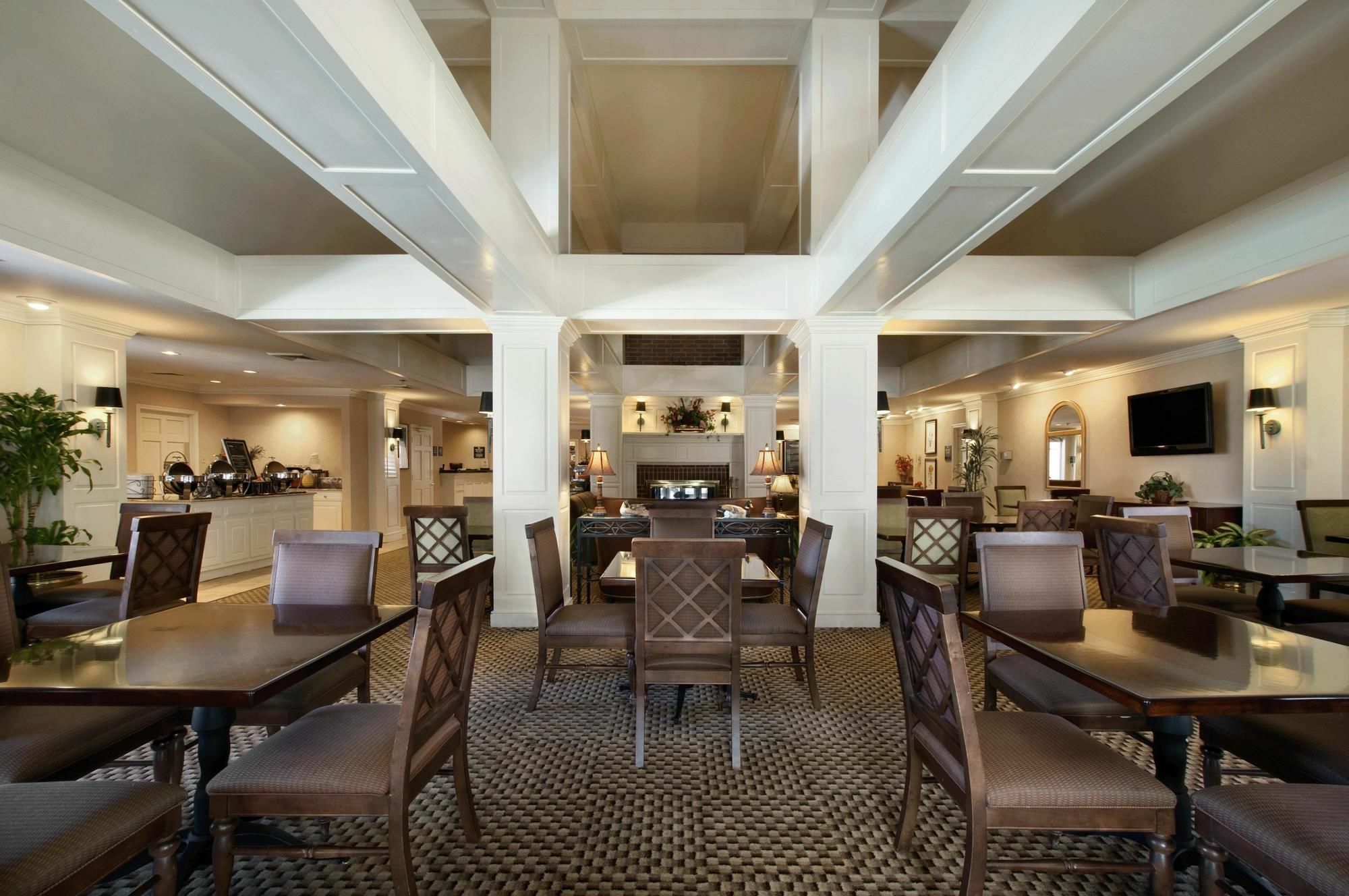 Addison Suites Eksteriør billede